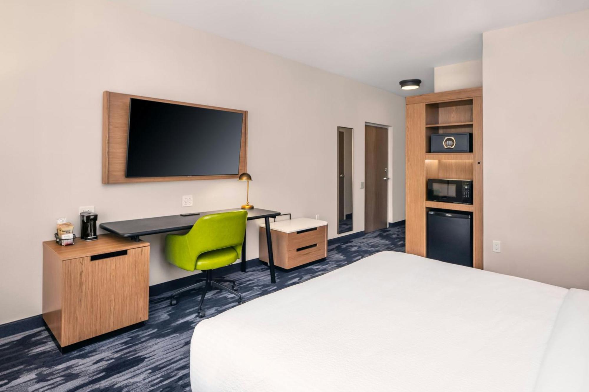 Fairfield By Marriott Inn & Suites Gravenhurst Muskoka Exterior photo