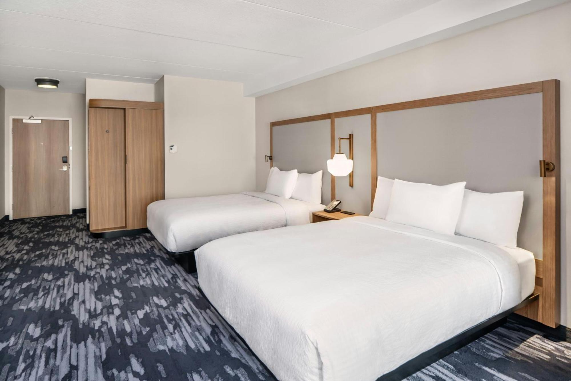 Fairfield By Marriott Inn & Suites Gravenhurst Muskoka Exterior photo