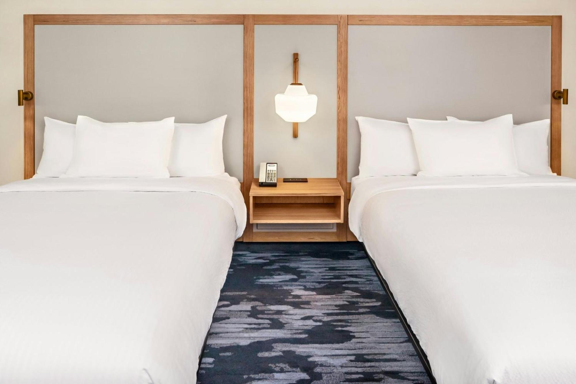 Fairfield By Marriott Inn & Suites Gravenhurst Muskoka Exterior photo