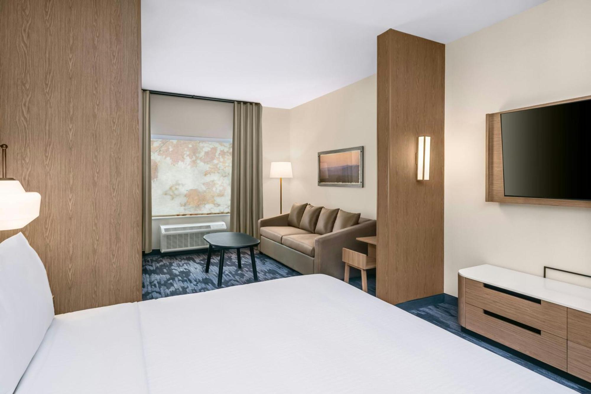 Fairfield By Marriott Inn & Suites Gravenhurst Muskoka Exterior photo